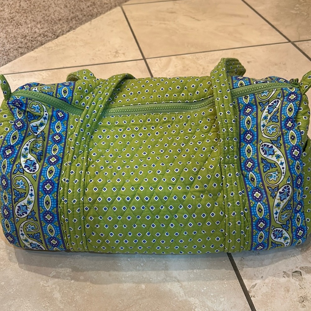 Quilted duffel bag with paisleys